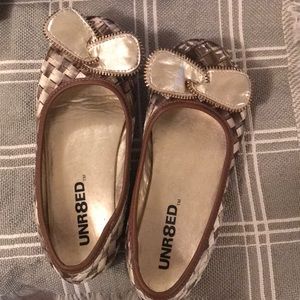 Girls Brown and Gold Flats Size 1